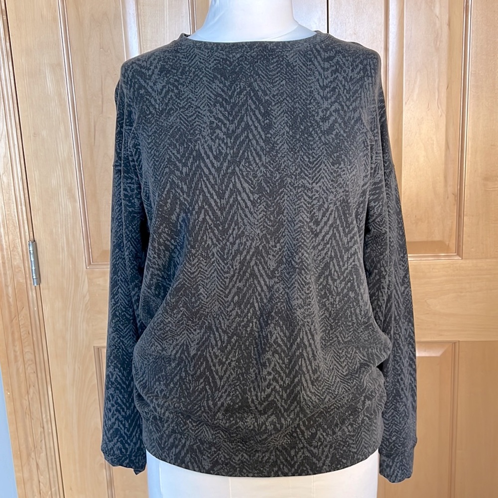 Athleta Black and Gray Crewneck Sweatshirt-M